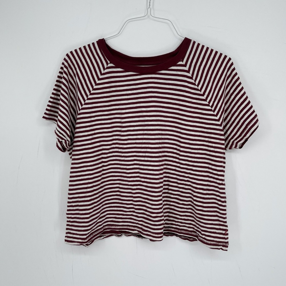 Levi's Women's Burgundy Striped Raglan Short Sleeve Crop T-Shirt Size XL
